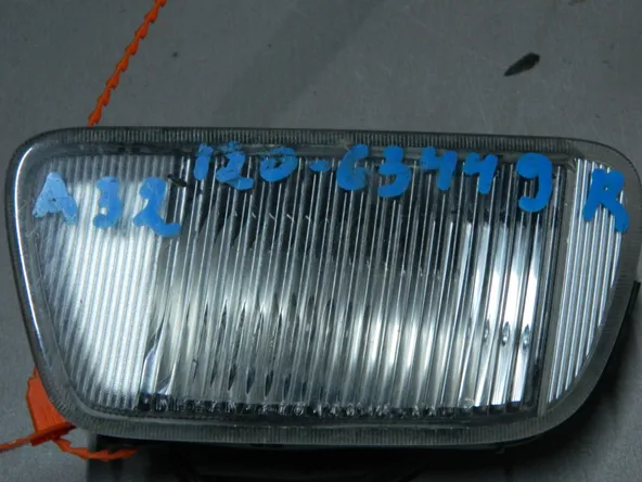 Габарит NISSAN CEFIRO A32 Перед Прав (Контрактный) 72367002