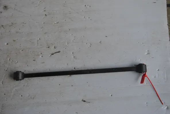 Тяга подвески TOYOTA CAMRY SV30 Зад (Контрактный) 25284004