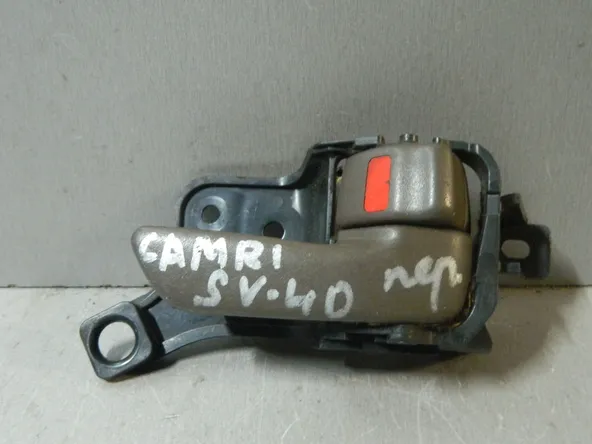 Ручка двери внутренняя TOYOTA CAMRY SV40 Прав (Контрактный) 81528373