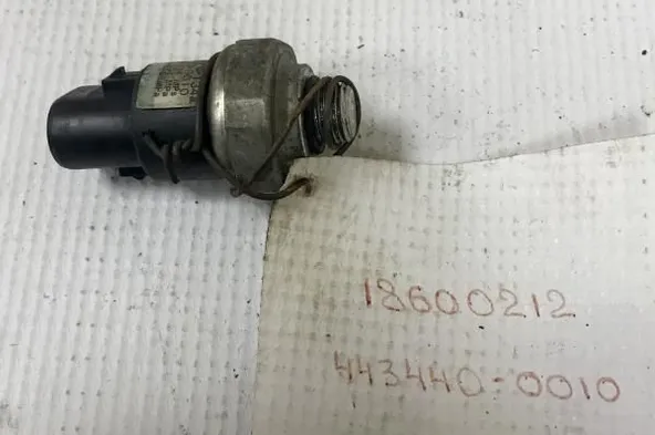 Датчик давления кондиционера TOYOTA PREMIO ST210 (Контрактный) 4434400010