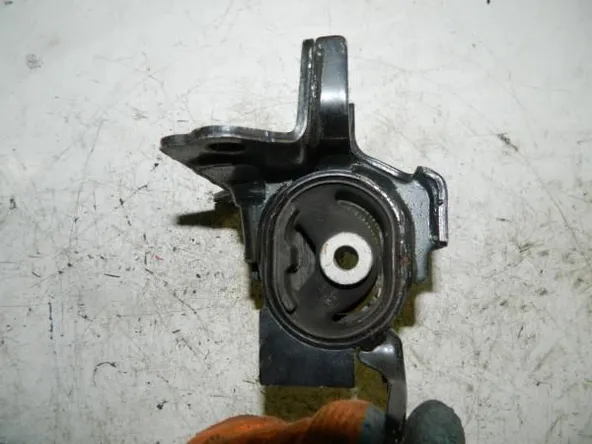 Подушка двигателя TOYOTA ALLION NZE260 (Контрактный)