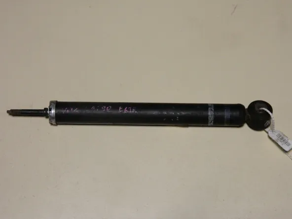 Амортизатор TOYOTA VITZ KSP90 Зад (Контрактный) 45992025