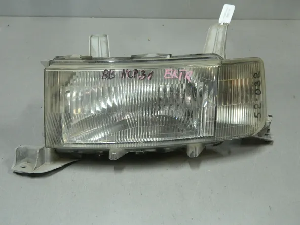 Фара TOYOTA BB NCP31 Перед Лев 52032 (Контрактный) 68000746