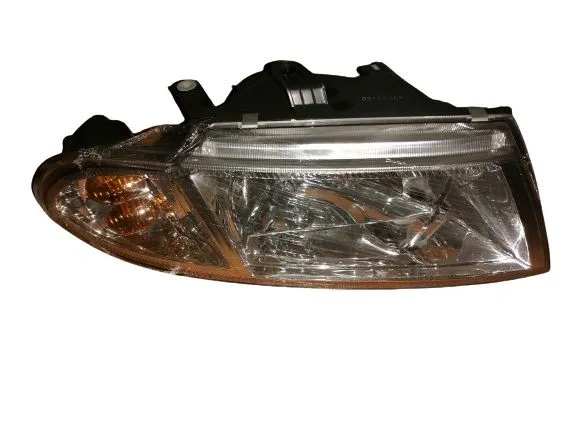 Фара DEPO 2141157RLDEM Перед. Прав. MITSUBISHI CARISMA 1998-