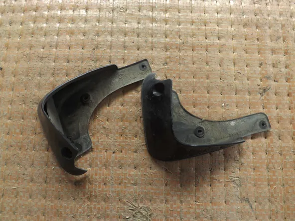 Брызговик TOYOTA CAMRY ACV40 Перед Пара (Контрактный) 1102010009