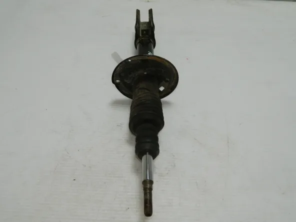 Стойка подвески RENAULT DUSTER Перед 46098783 Б/У