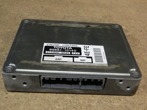 Блок управления ДВС TOYOTA STARLET 4EFE (Контрактный) 9775 8966110140
