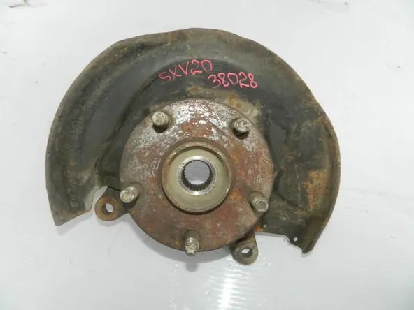 Ступица TOYOTA CAMRY GRACIA Лев SXV20 5SFE (Б/У) 4321233060