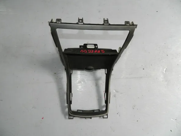 Консоль центральная MAZDA 6 GH (Контрактный) GS1D64626