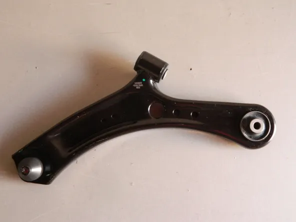 Рычаг GENERAL PARTS 4520279J00 SUZUKI SX4 Перед Лев