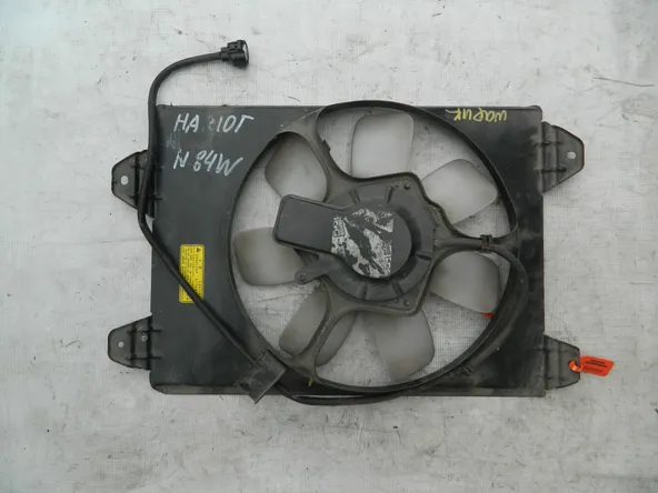 Диффузор радиатора MITSUBISHI CHARIOT GRANDIS N94W (Контрактный) 72355008