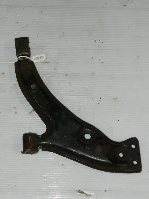 Рычаг подвески TOYOTA STARLET EP82 Перед Лев (Контрактный) 45992843