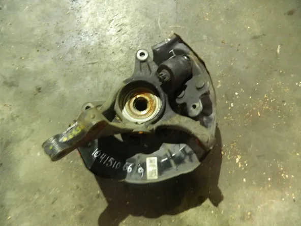 Ступица TOYOTA CAMRY ACV40 Перед Лев (Контрактный) 1041510669