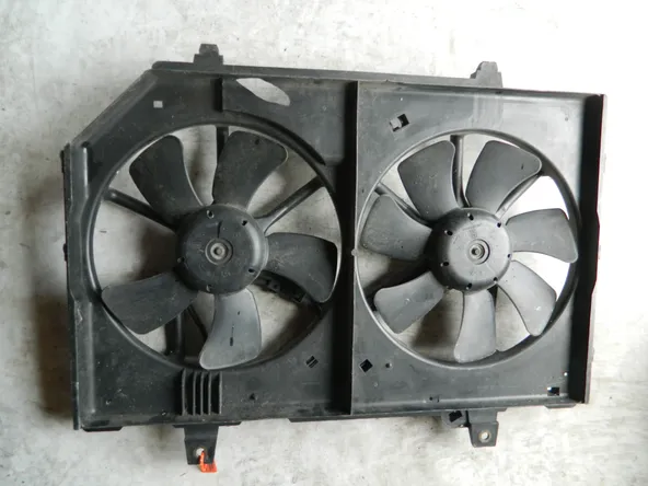 Диффузор радиатора NISSAN RNESSA N30 (Контрактный) 72367902