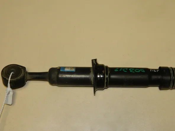 Амортизатор TOYOTA LAND CRUISER UZJ200 Перед (Контрактный)