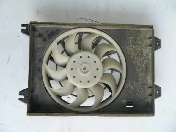 Диффузор радиатора MITSUBISHI PAJERO IO H62W 4G64 (Контрактный) 5751505