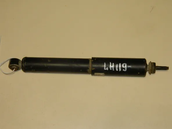 Амортизатор TOYOTA HIACE LH119 Перед (Контрактный) 45992159