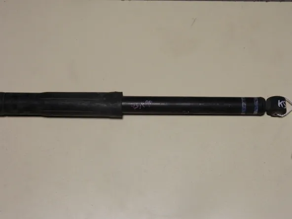 Амортизатор TOYOTA VITZ KCP90 Зад (Контрактный) 45976994