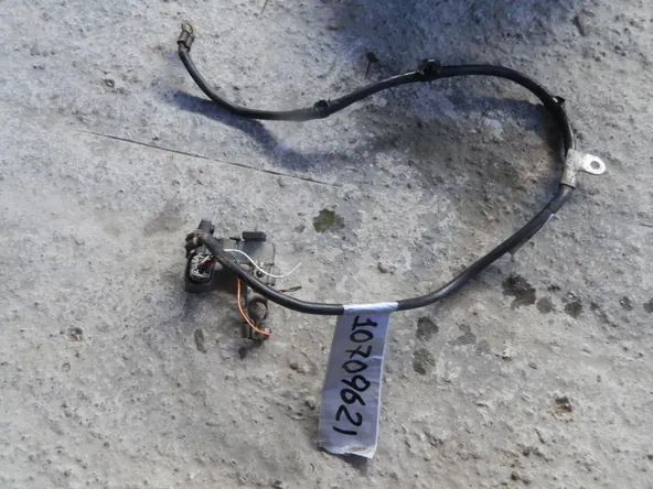 Клемма аккумулятора (-) NISSAN TEANA J32 VQ25DE (Контрактный) 10709621