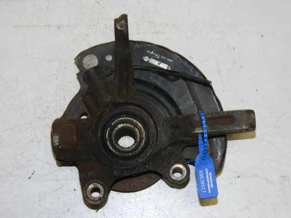 Ступица NISSAN MARCH K11 Перед Лев (Контрактный) 69838517