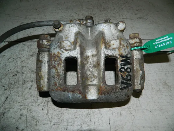 Суппорт MITSUBISHI PAJERO V68W Перед Лев (Контрактный) 81540188