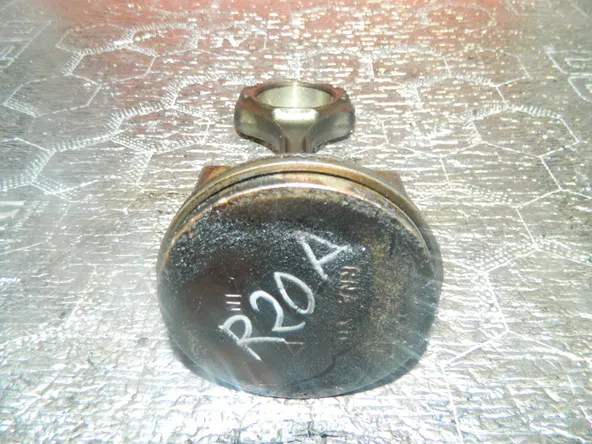 Поршень c шатуном HONDA R20A (Контрактный)13071299