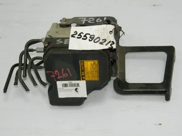 Блок abs TOYOTA Harrier MCU36W 1MZFE (Контрактный)