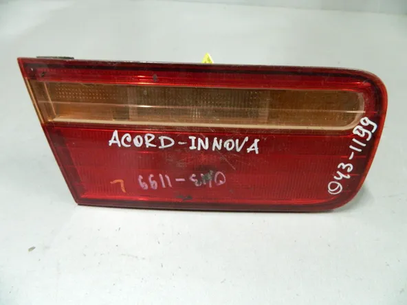 Фонарь HONDA ASCOT INNOVA CB3 Зад Лев (Контрактный) 64492342