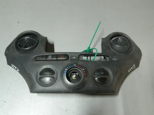 Блок управления климат-контролем TOYOTA VITZ NCP10 (Контрактный) 81540402 5591052050