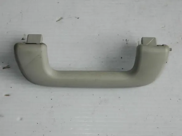 Ручка потолочная TOYOTA COROLLA 120 Перед (Б/У) 7461002091B0