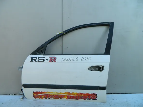 Дверь TOYOTA AVENSIS AZT220 Перед Лев (Контрактный) 40951328 6700221070