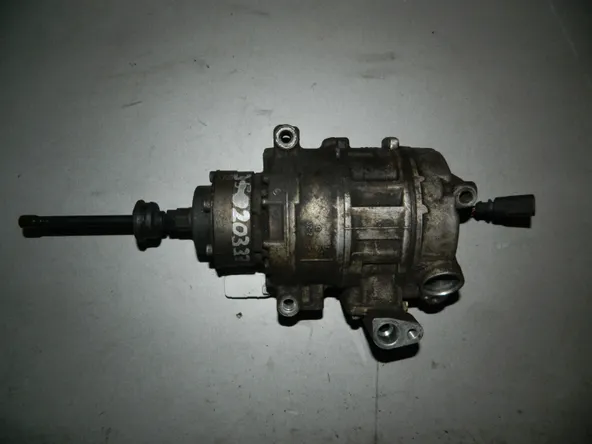 Компрессор кондиционера AUDI Q7 4L BAR (Б/У)