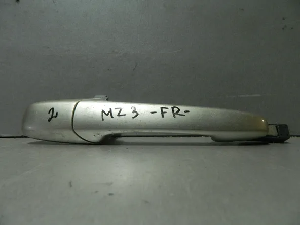 Ручка двери наружная MAZDA MAZDA 3 BK Зад Прав (Контрактный) 81539952