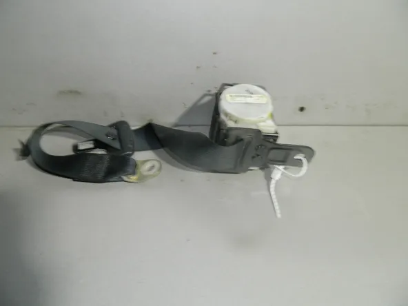 Ремень безопасности TOYOTA COROLLA E120 Зад (Б/У) 45993882 7336002181C1