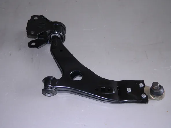 Рычаг GENERAL PARTS BV613A424AAB FORD FOCUS III / C-MAX II / GRAND C-MAX CB7/CB8 Перед Лев