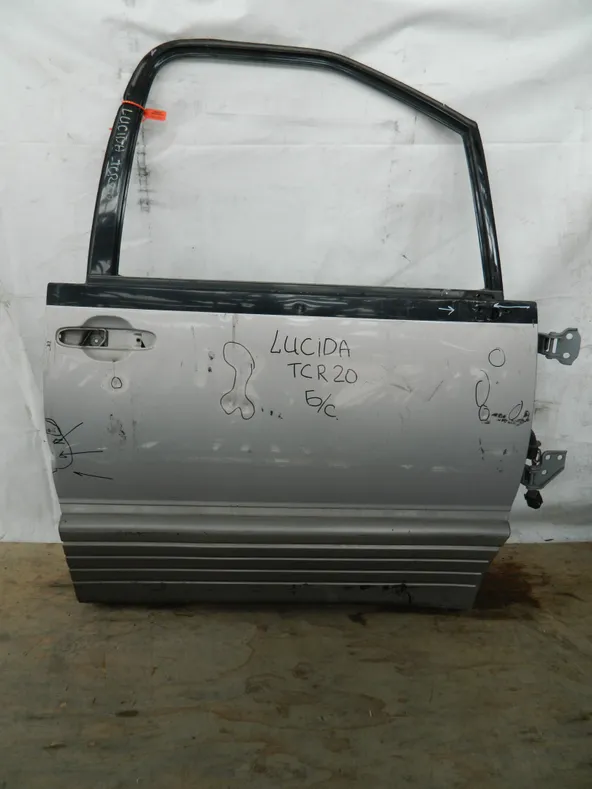 Дверь TOYOTA ESTIMA CXR20 Перед Прав (Контрактный) 72355783 6700128050