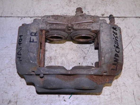 Суппорт TOYOTA LAND CRUISER 100 HDJ101 Перед Прав (Контрактный) 79590026