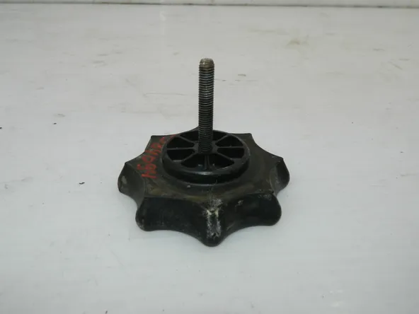 Болт крепления запасного колеса Volkswagen Polo MK5 CFN (Б/У)