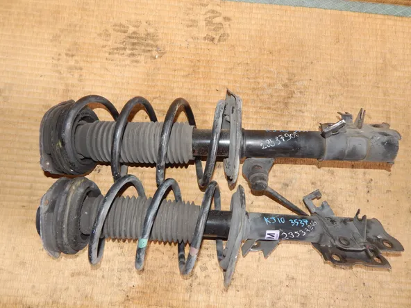 Стойка подвески NISSAN QASHQAI J10 Перед (пара) (Контрактный) 23537905