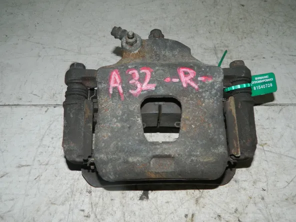 Суппорт NISSAN CEFIRO A32 Перед Прав (Кoнтрактный) 81540728