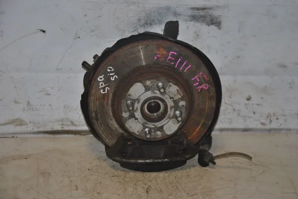 Ступица TOYOTA COROLLA AE111 Перед Прав (Контрактный) 40940317