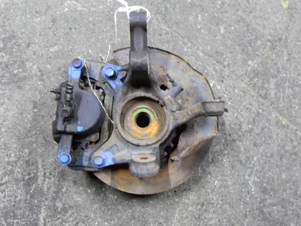 Ступица TOYOTA NOAH AZR65 Перед Прав (Контрактный) 68000011