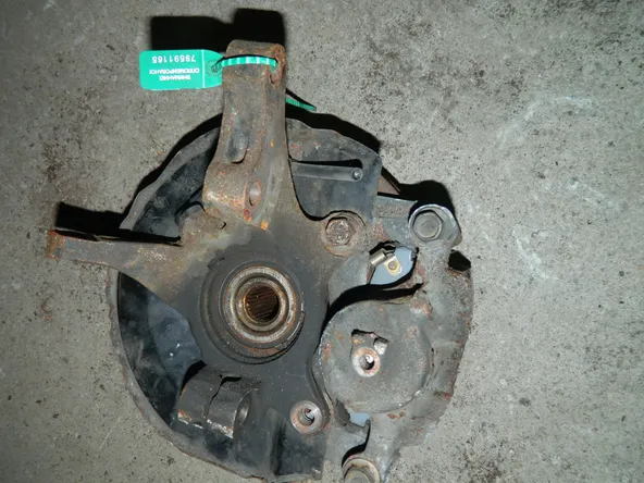 Ступица MITSUBISHI DINGO CQ2A Перед Лев (Контрактный) 79591165