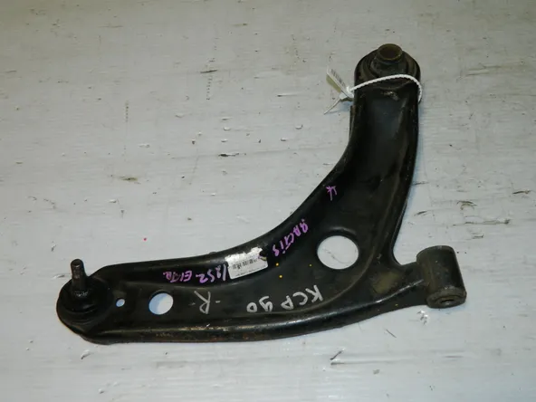 Рычаг подвески TOYOTA VITZ KSP90 Перед Прав (Контрактный)