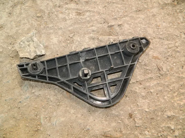 Крепление бампера TOYOTA CAMRY AVV50 Перед Лев (Контрактный) 1400800253