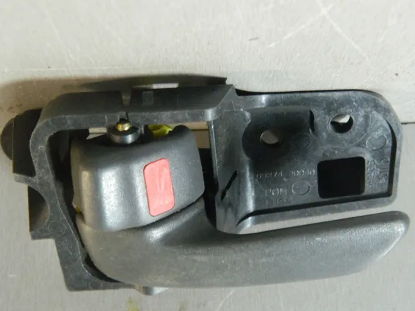 Ручка двери внутренняя TOYOTA CALDINA ST190 Лев (Контрактный) 81528414