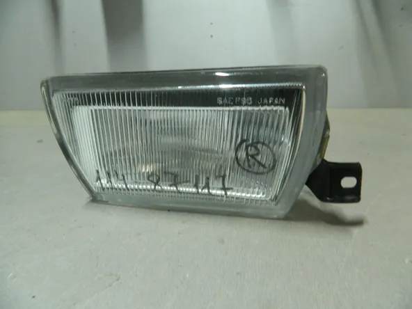 Фара противотуманная MITSUBISHI DIAMANTE F36A Перед Прав (Контрактный) 79768307