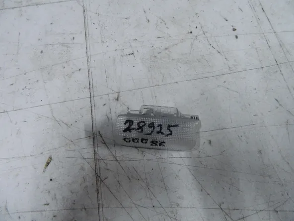 Плафон двери TOYOTA CAMRY ACV40 Перед Лев (Контрактный) 2892500086