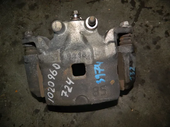 Суппорт NISSAN TEANA J32 Перед Лев (Контрактный) 1020960724