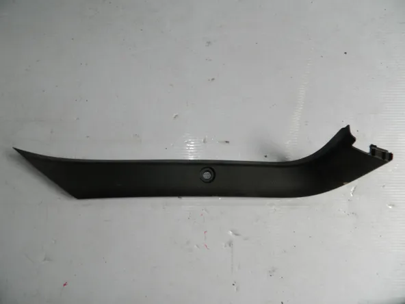 Обшивка двери багажника MAZDA 6 GH Лев (Контрактный) GS1M68950